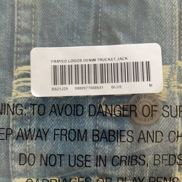 Supreme® Frayed Logos Denim Trucker Jacket - Picture 4 of 4
